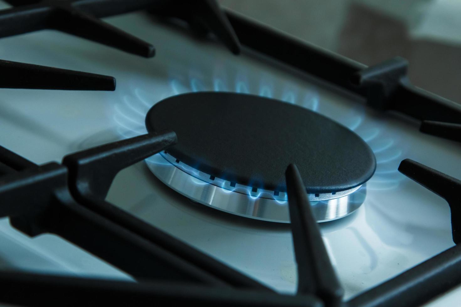 gros plan de cuisinière à gaz photo