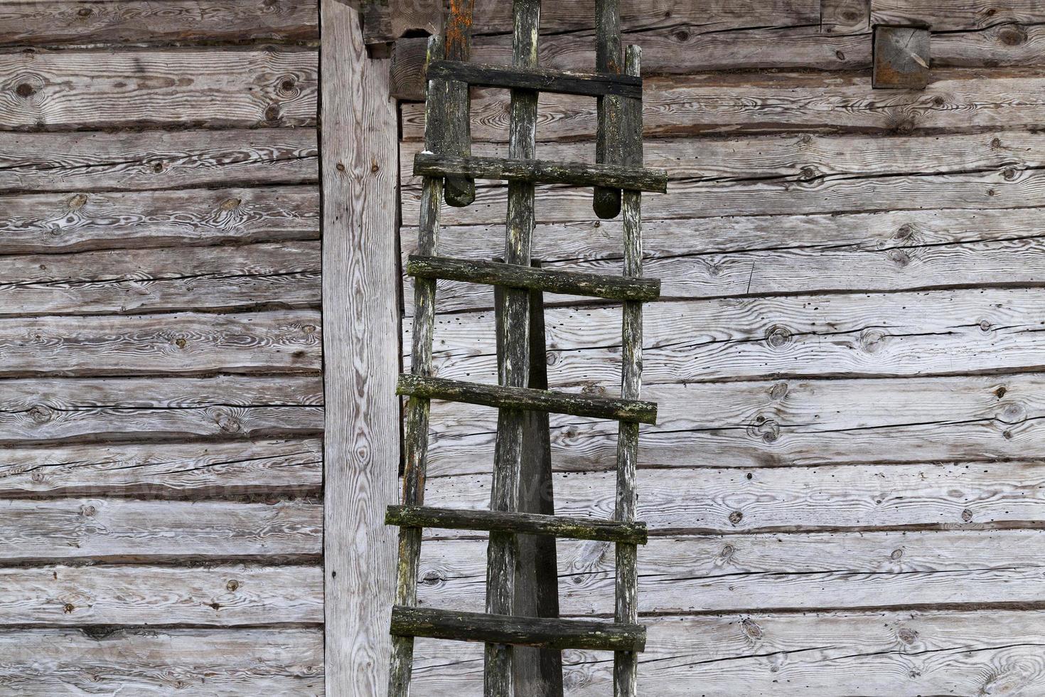 ancien escalier en bois photo