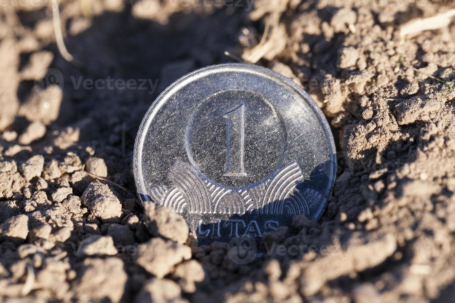 pièce de monnaie par terre photo