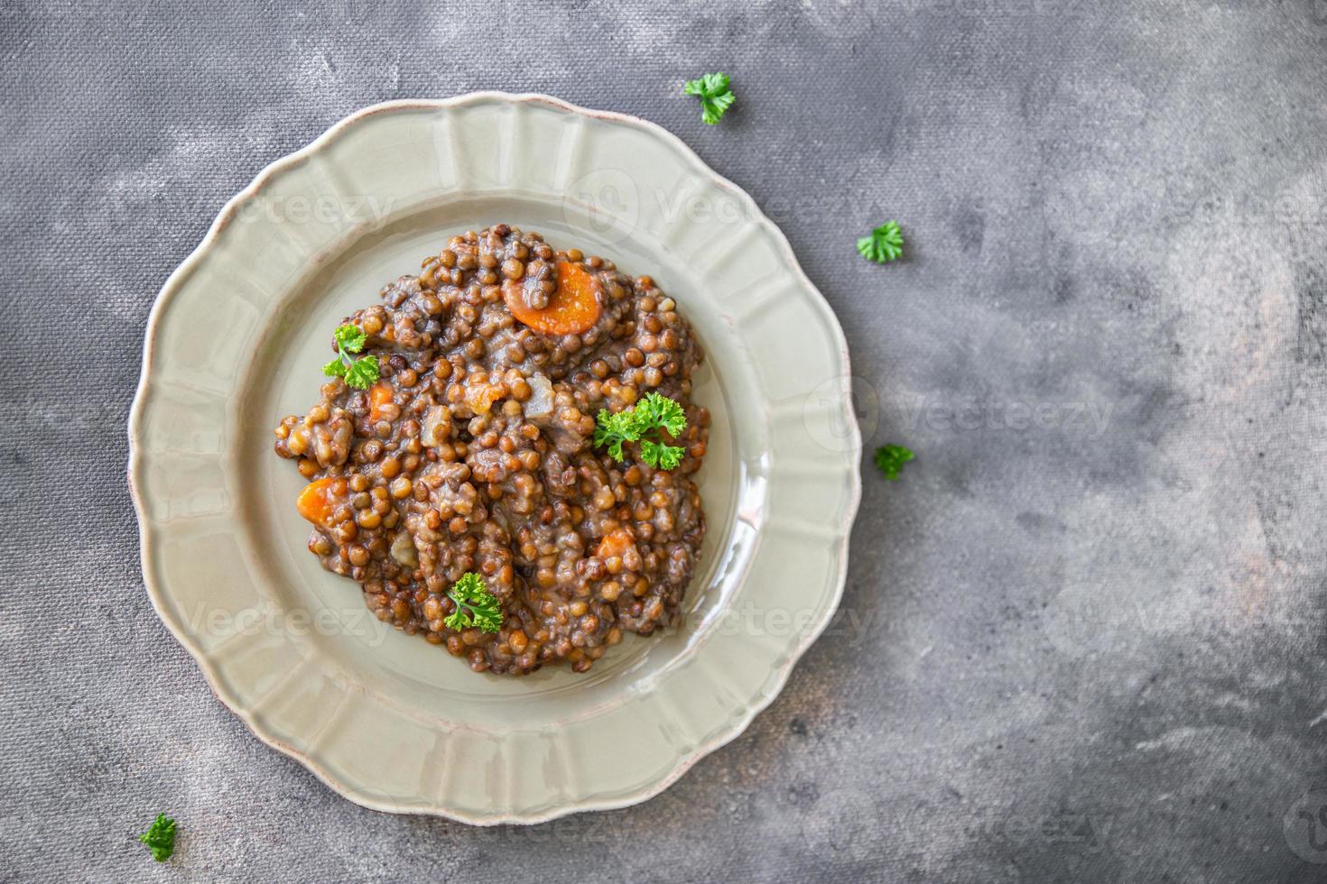 lentilles vertes cuisine végétale repas sain frais régime alimentaire collation sur la table copie espace fond alimentaire photo