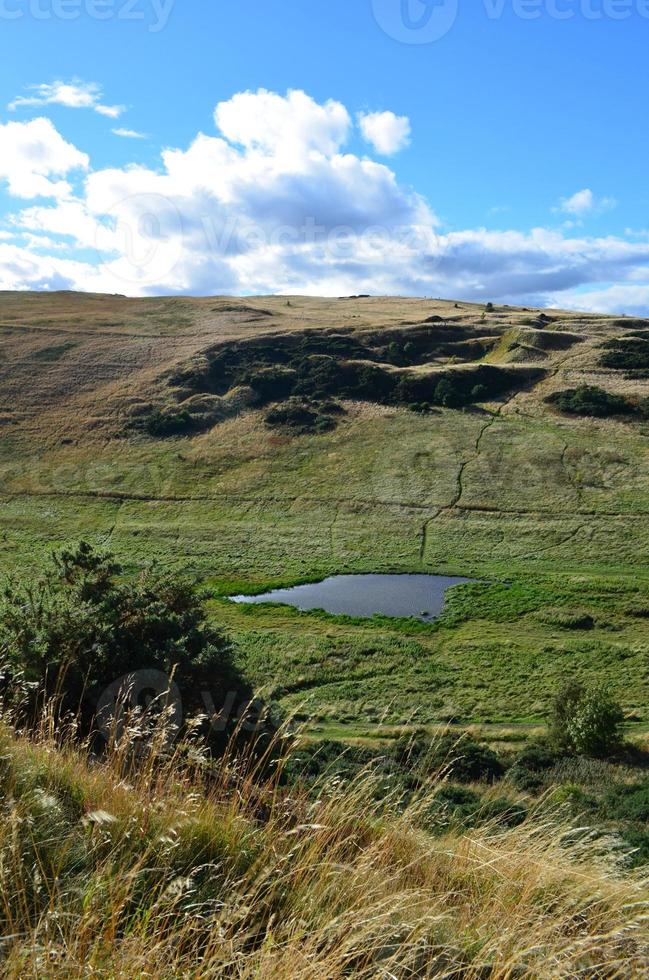 Étang surélevé au siège de l'archer en Ecosse photo