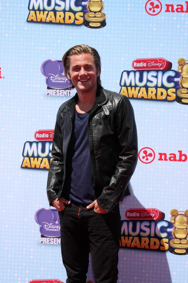 los angeles, 26 avril - luke benward au 2014 radio disney music awards au nokia theatre le 26 avril 2014 à los angeles, ca photo