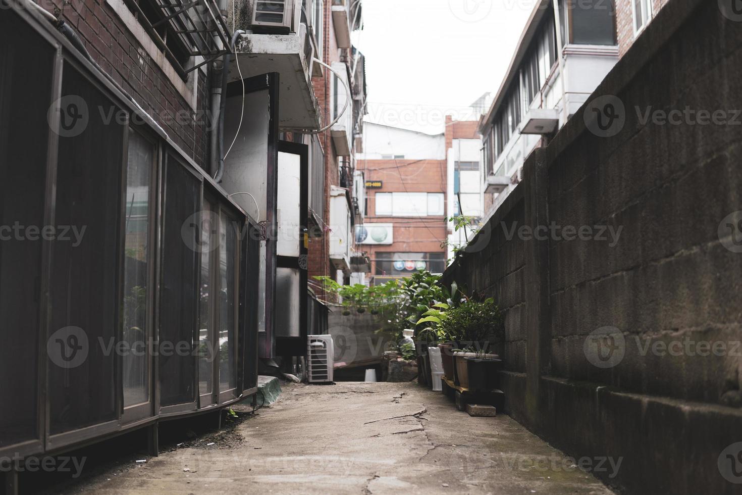 la ruelle a une atmosphère. photo