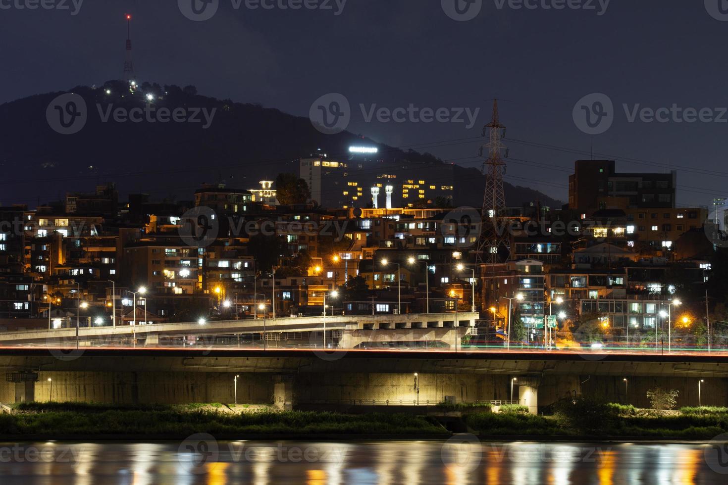 la vue nocturne de séoul photo