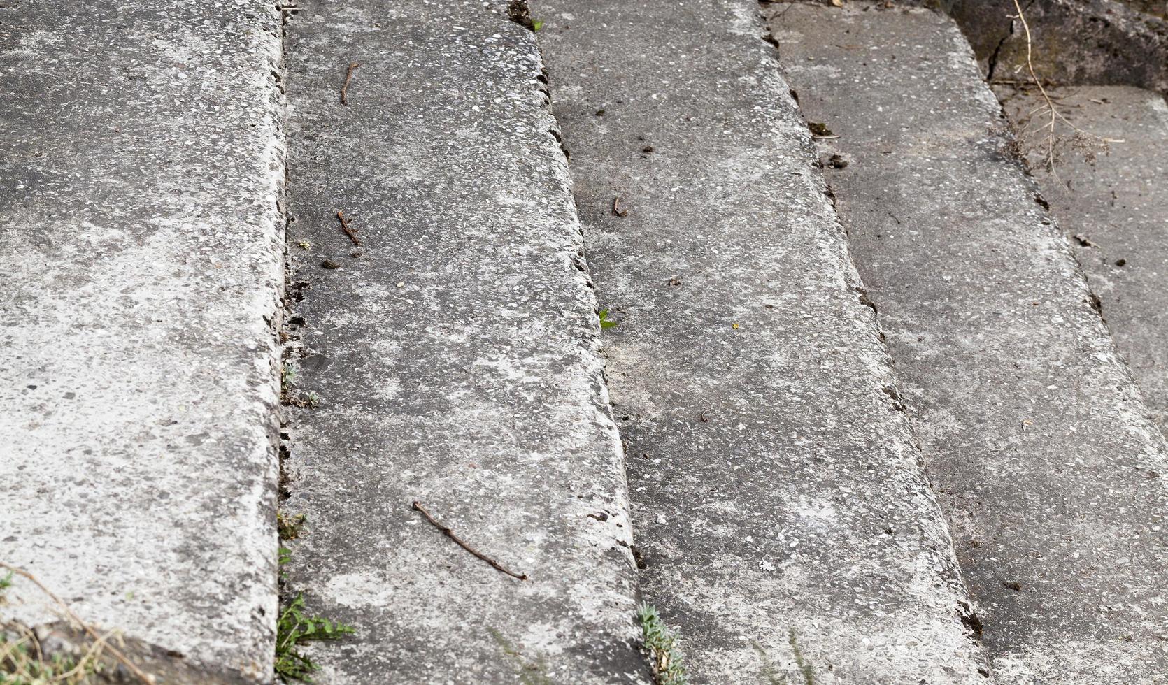 vieil escalier en béton photo