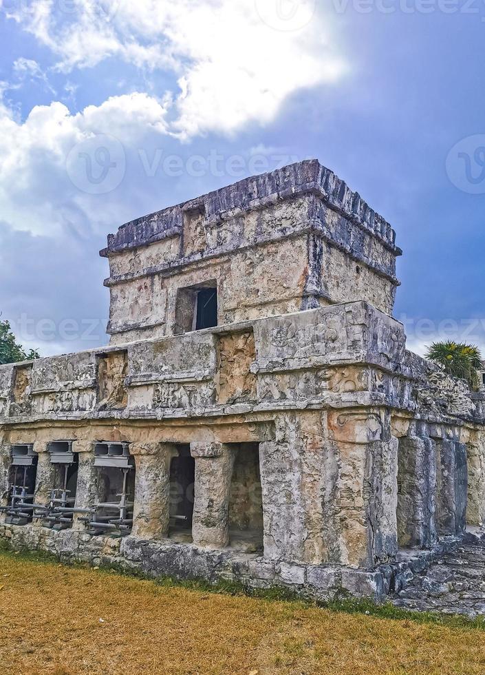 ruines antiques de tulum site maya temple pyramides ixchel chaac mexique. photo