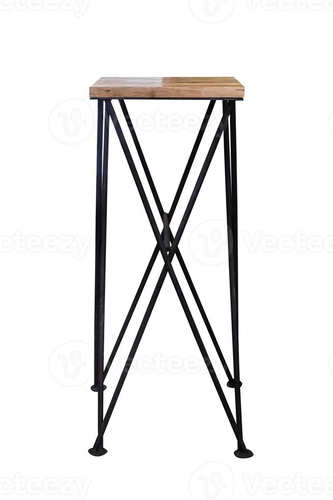chaise de bar simpliste en bois avec pieds en acier. photo