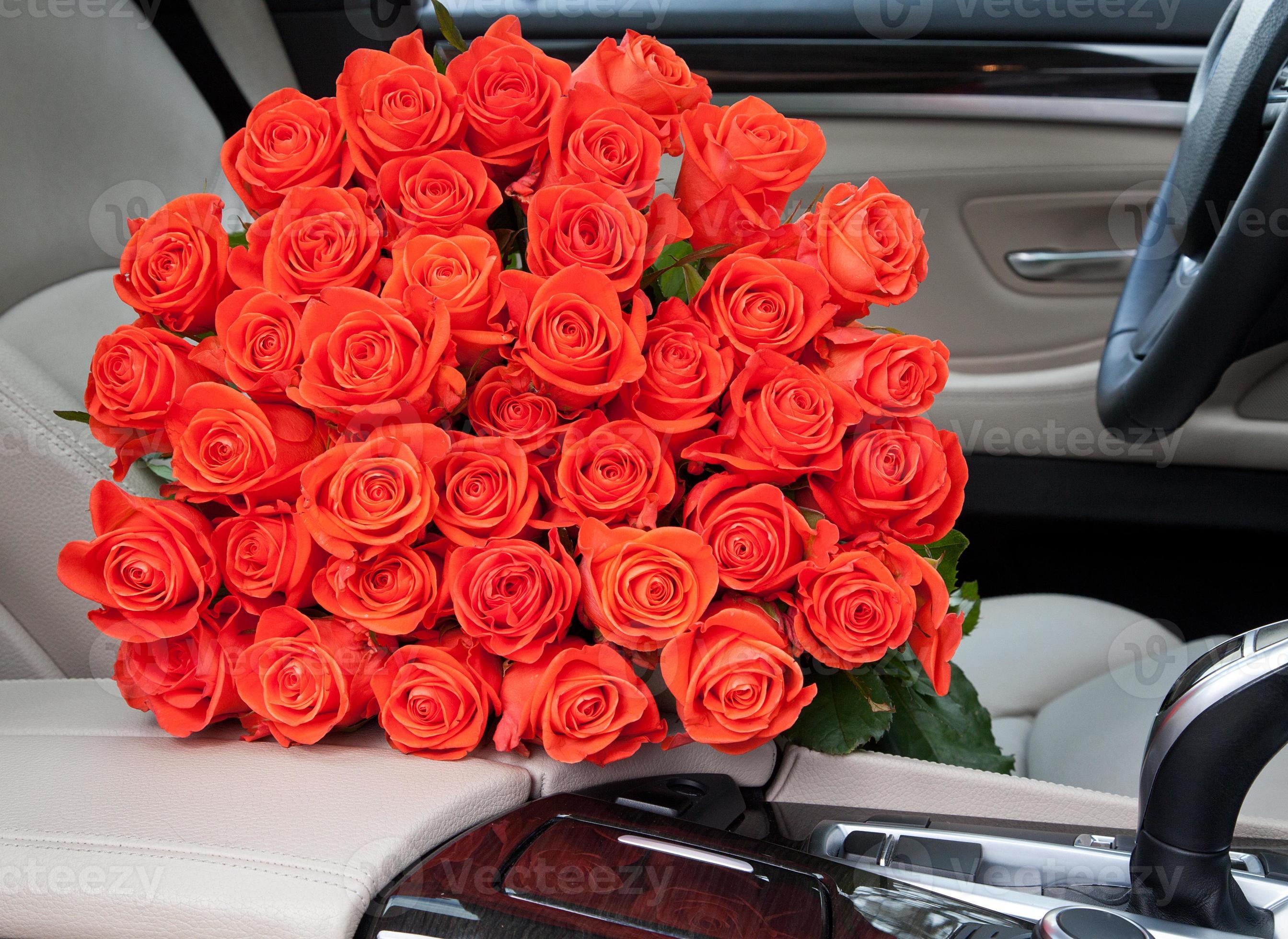 bouquet de roses fraîchement rouges photo