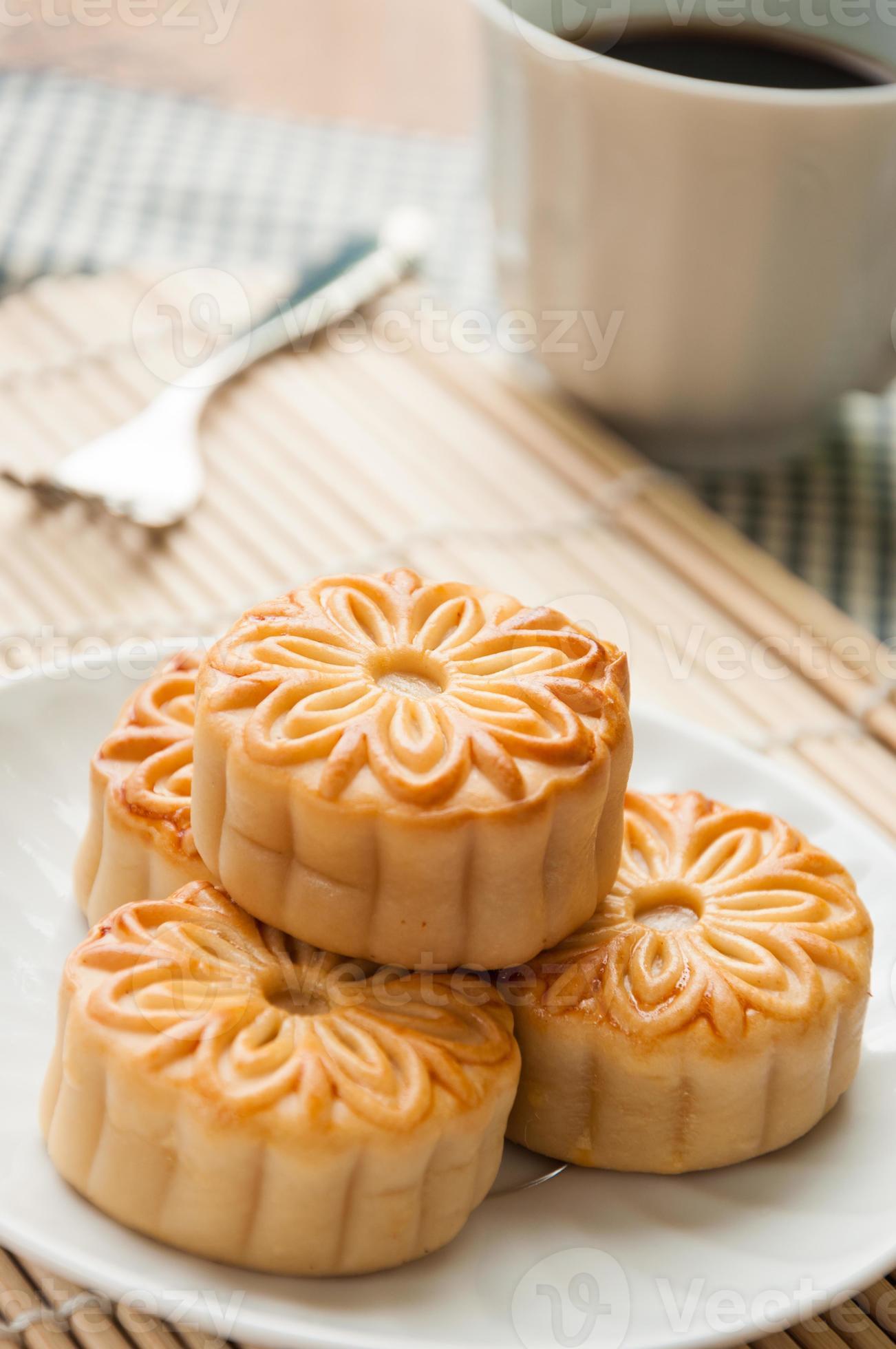 Mooncake, plats traditionnels chinois pendant le festival de la mi-automne photo