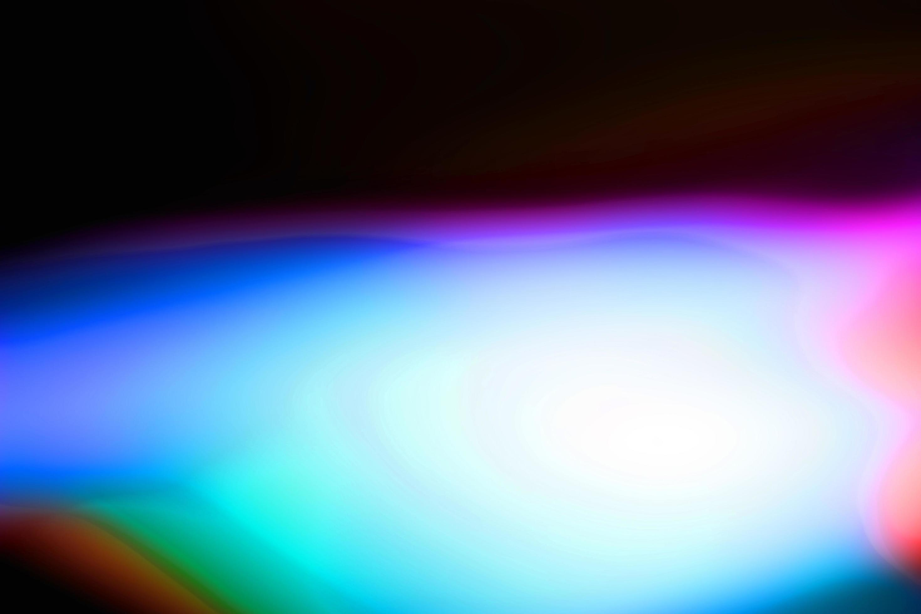 multicolore bleu abstrait rétro flou motif de couleur claire superposition de texture holographique naturel sur noir. photo