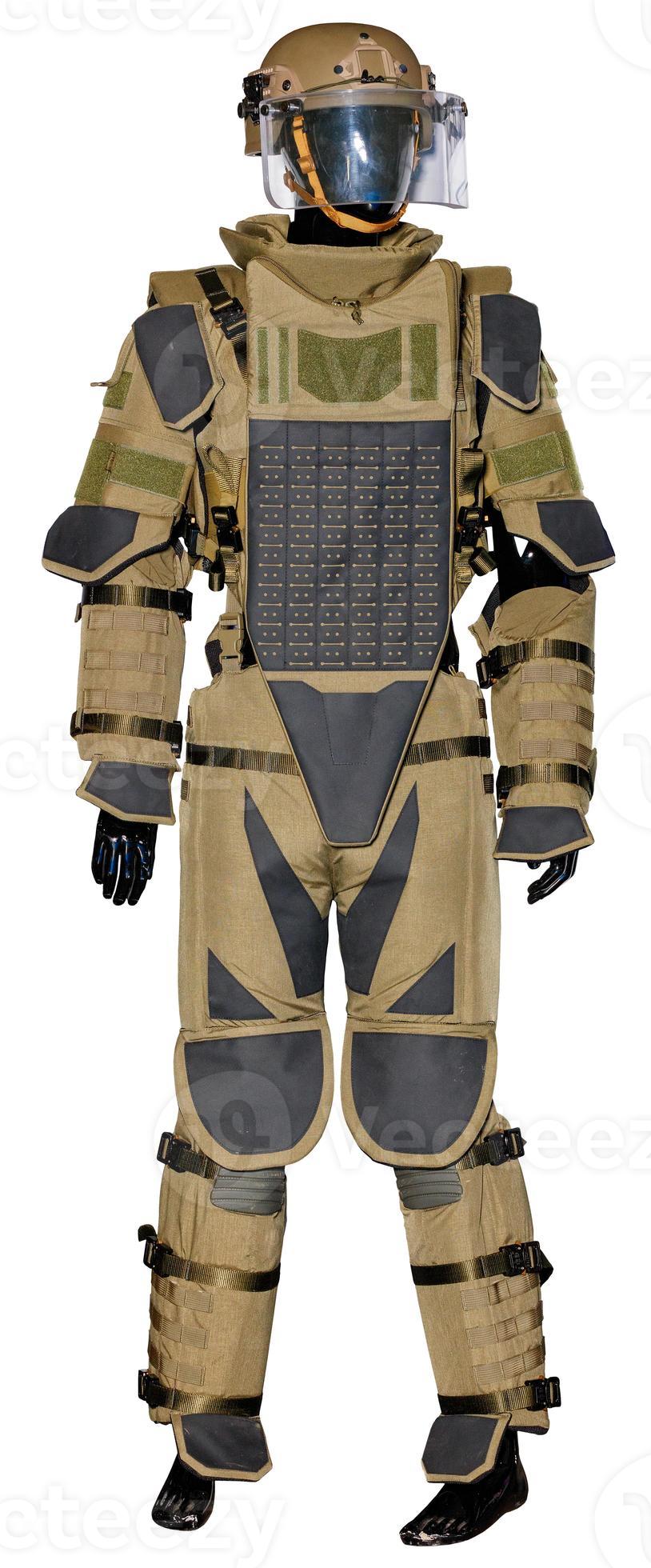mannequin avec une combinaison de camouflage de protection militaire et des  munitions pour l'action contre les mines. 4707959 Photo de stock chez  Vecteezy