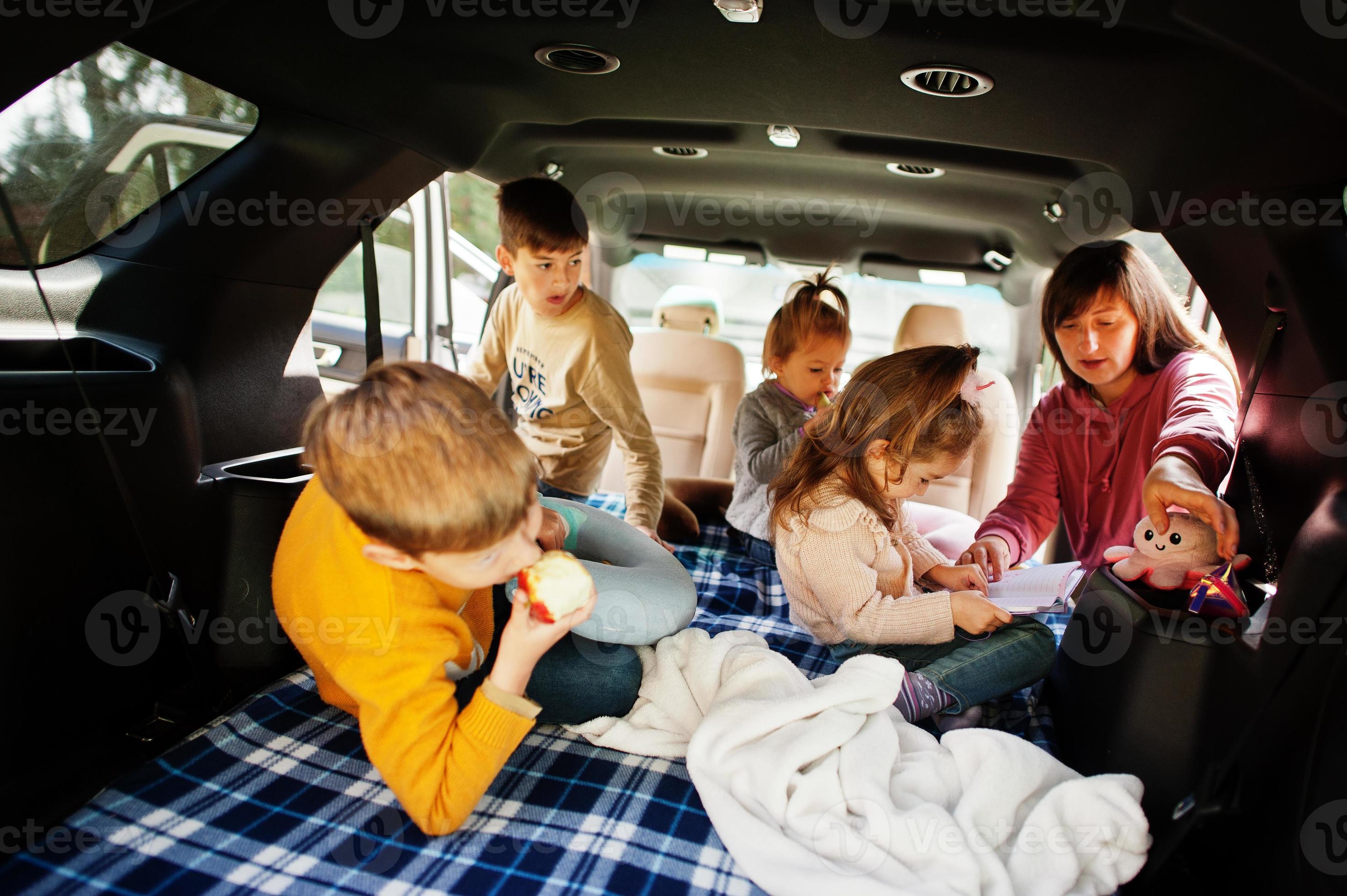 Amuser les enfants en voiture