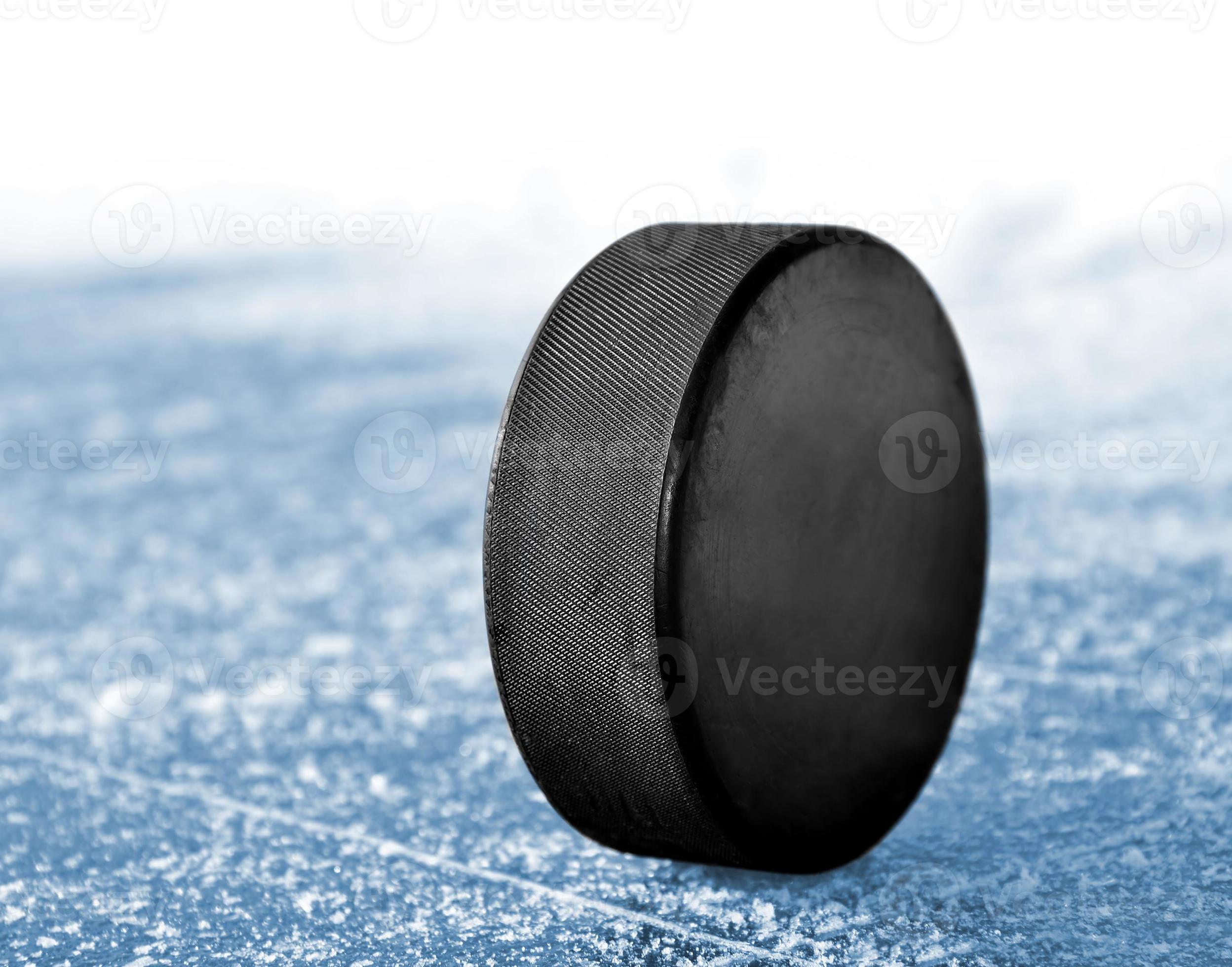 Image gros plan d'une rondelle de hockey sur glace photo