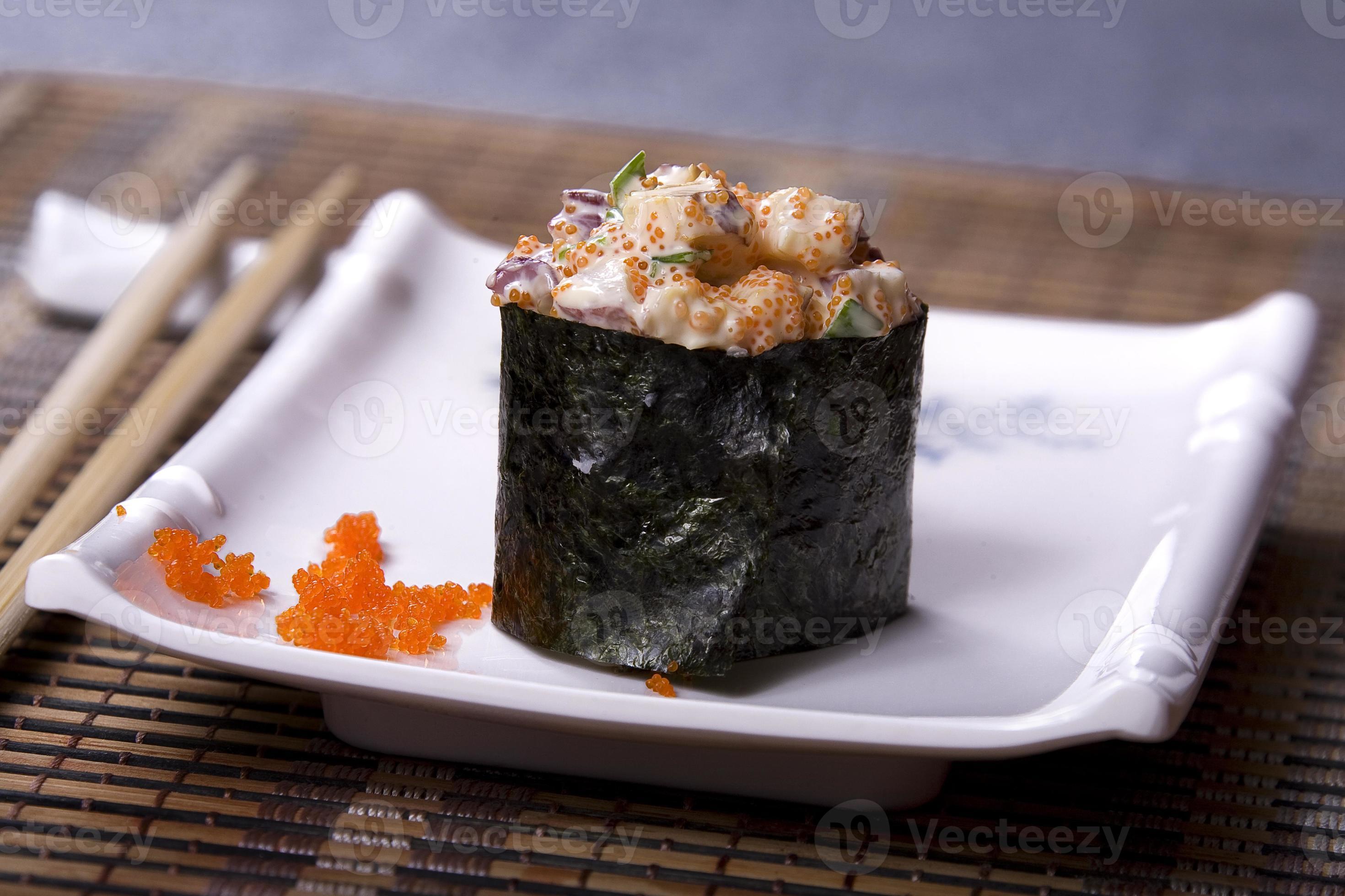 assiette de sushi photo