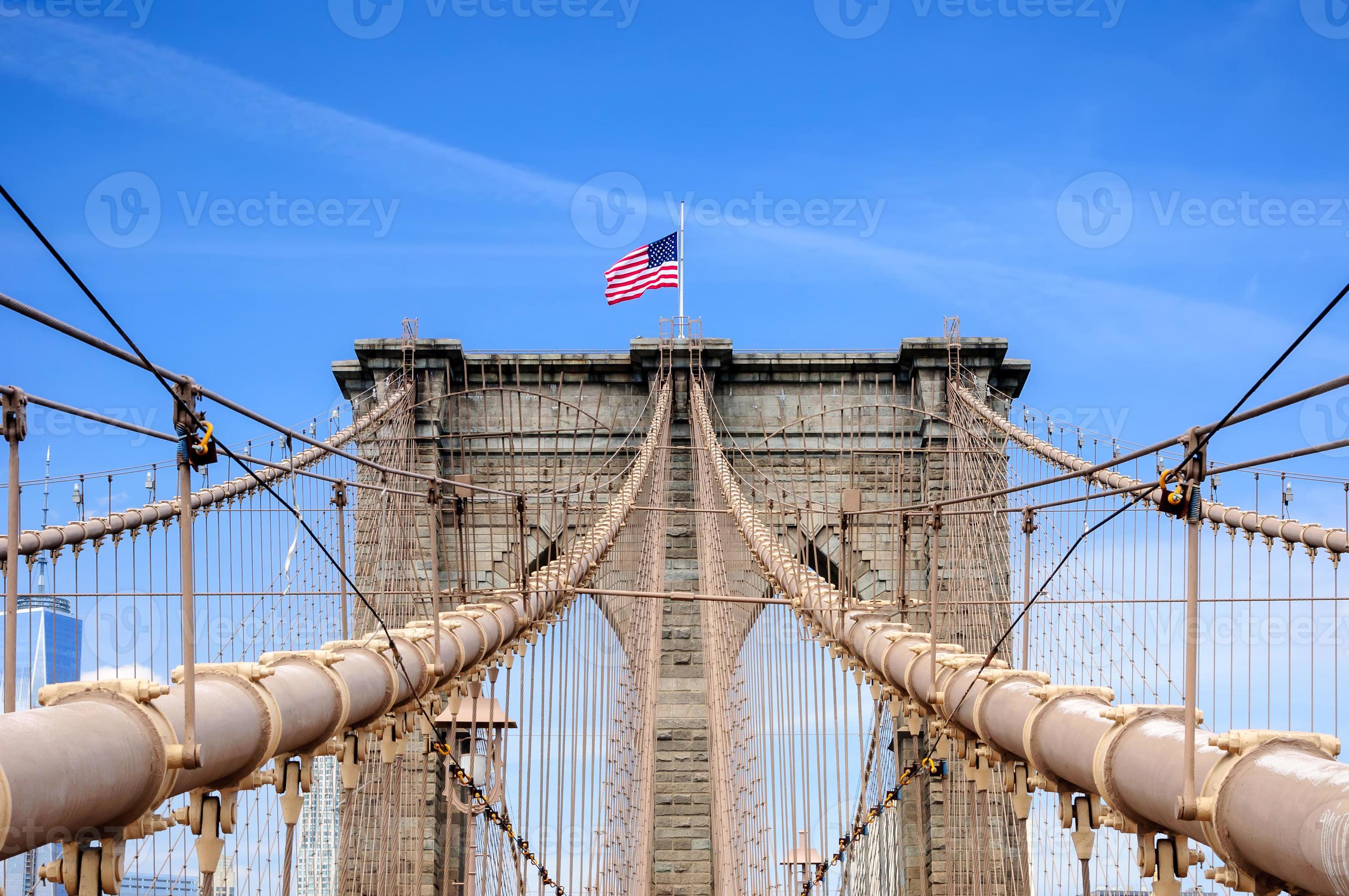 Pont de Brooklyn sur l'East River, New York City, NY, États-Unis photo