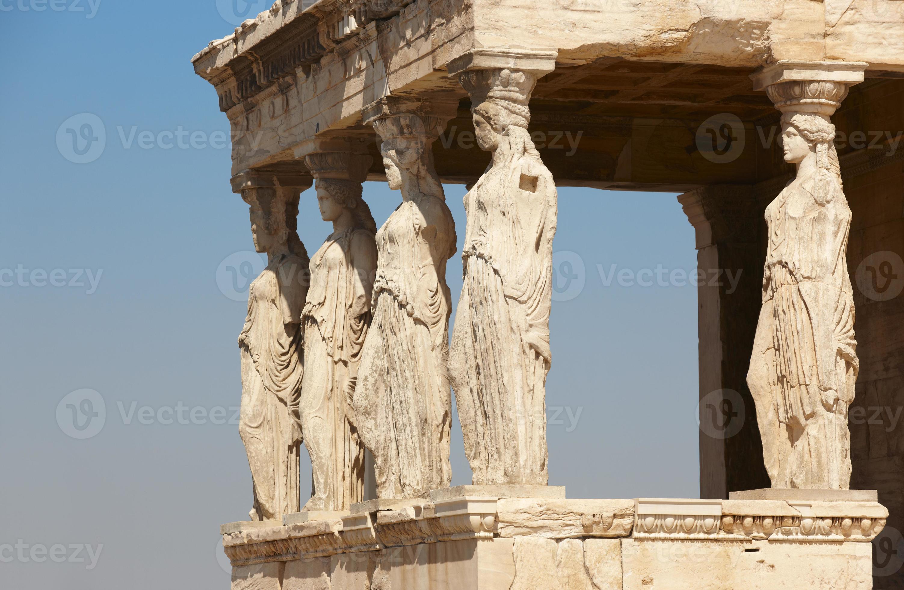 acropole d'Athènes. colonnes de cariatides. Grèce photo