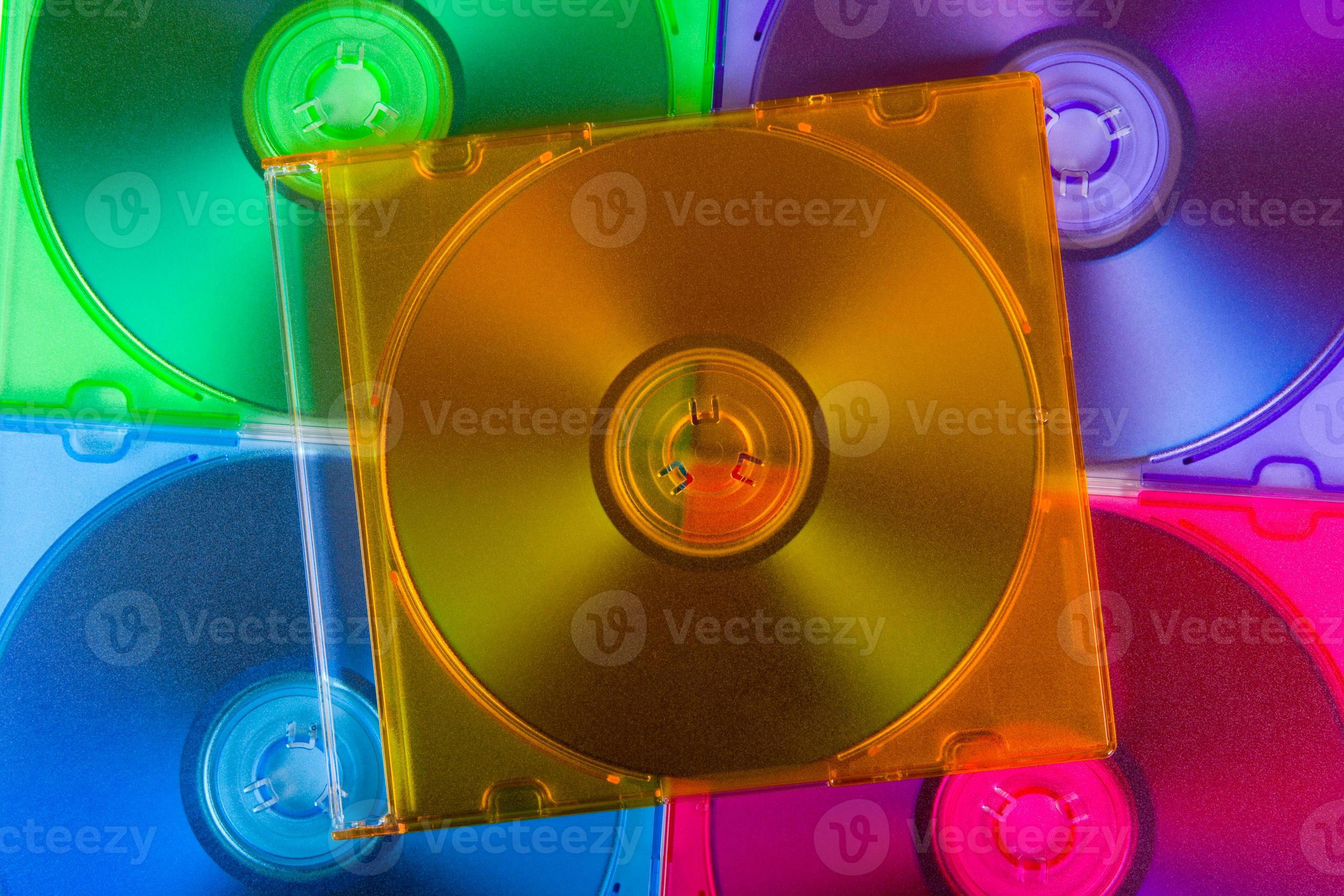 disques informatiques dans des boîtes multicolores photo