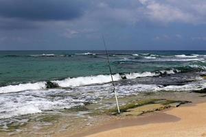 côte de la mer méditerranée dans le nord d'israël. photo