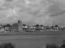 à la rivière schlei dans le schleswig holstein photo