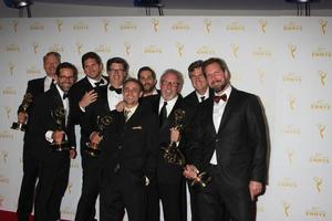 los angeles, 12 septembre - producteurs de prises les plus meurtrières à la salle de presse des primetime creative emmy awards au microsoft theatre le 12 septembre 2015 à los angeles, ca photo