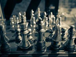 pièces d'échecs avec échiquier.focus sélectif.filtre rétro. photo