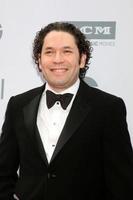 los angeles, 9 juin - gustavo dudamel au 44e gala de remise des prix de l'american film institute hommage à john williams au dolby theatre le 9 juin 2016 à los angeles, ca photo