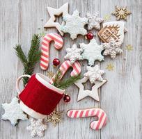 tasse avec des biscuits de Noël photo