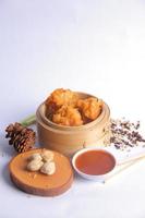 cuisine chinoise ekado avec une sauce délicieuse et épicée photo