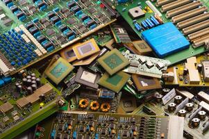 déchets de circuits électroniques provenant de l'industrie du recyclage photo