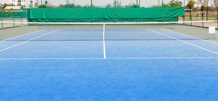terrain de tennis bleu photo