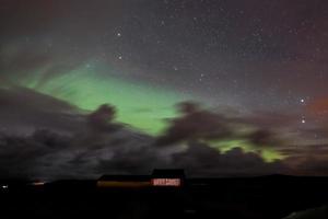 aurores boréales au-dessus de l'islande photo