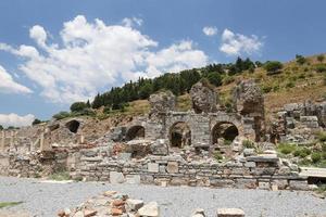 divers bains de la ville antique d'éphèse photo