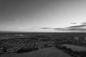 vue aérienne classique en grand angle en noir et blanc du paysage urbain de la grande-bretagne en angleterre photo