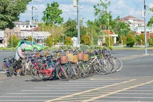 parking à vélos en plein air photo