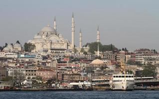 mosquée suleymaniye dans la ville d'istanbul photo