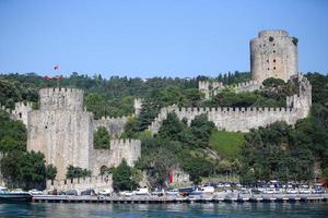 château de rumelian dans la ville d'istanbul photo