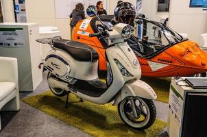francfort - sept 2015 scooter électrique kumpan présenté à iaa photo
