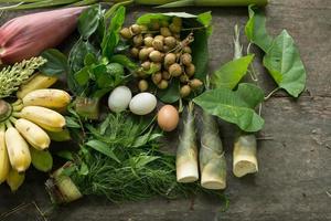 de nombreux légumes asiatiques. photo