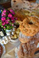 restauration sous forme de buffet à l'intérieur dans un restaurant de luxe photo