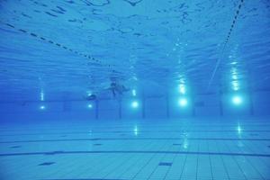 piscine sous l'eau photo