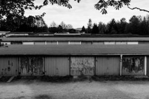 anciens garages avec vue d'en haut photo