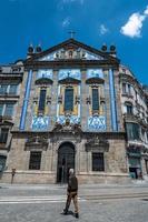 Porto, Portugal. 4 mai 2022. personnes dans le point de repère du centre à porto, portugal à l'été 2022. photo