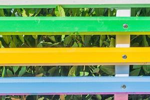 clôture décorative colorée lumineuse. abstrait multicolore photo