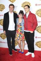 las vegas, 12 avril - nicholas stoller, katie couronne, andy samberg à la présentation de photos warner bros au cinemacon au caesars palace le 12 avril 2016 à las vegas, ca