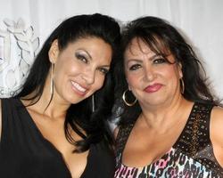 los angeles, 23 juillet - crystal santos, mère à la boom boom girls of wrestling premiere au théâtre indépendant du centre-ville le 23 juillet 2015 à los angeles, ca photo