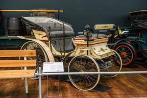 sinsheim, allemagne - mai 2022 chevrolet capitol beige blanc ivoire pick-up 1927 photo