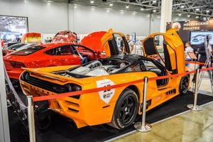 moscou - août 2016 saleen s7 biturbo présenté au salon international de l'automobile mias moscou le 20 août 2016 à moscou, russie photo