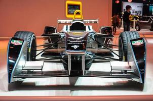 francfort - 21 septembre voiture de course de formule e étincelle-renault présentée en première mondiale au 65e iaa internationale automobil ausstellung le 21 septembre 2013 à francfort, allemagne photo