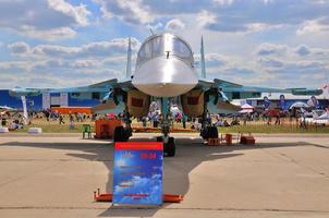 moscou, russie - août 2015 strike fighter su-34 fullback présente photo