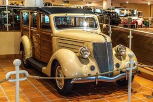 fontvieille, monaco - juin 2017 beige ford break de chasse 68 1937 à monaco top cars collection museum photo